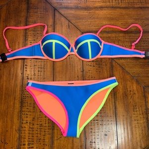 Bright Neon Triangl Bikini Set!